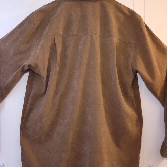Carlucci Faux Suede Button Down - Picture 4 of 5